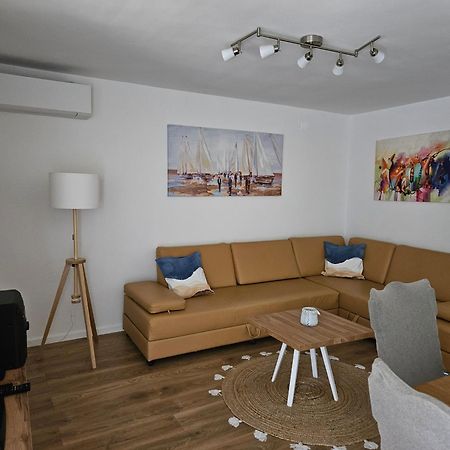 Апартаменти Apartman Z12 Корнич Екстер'єр фото