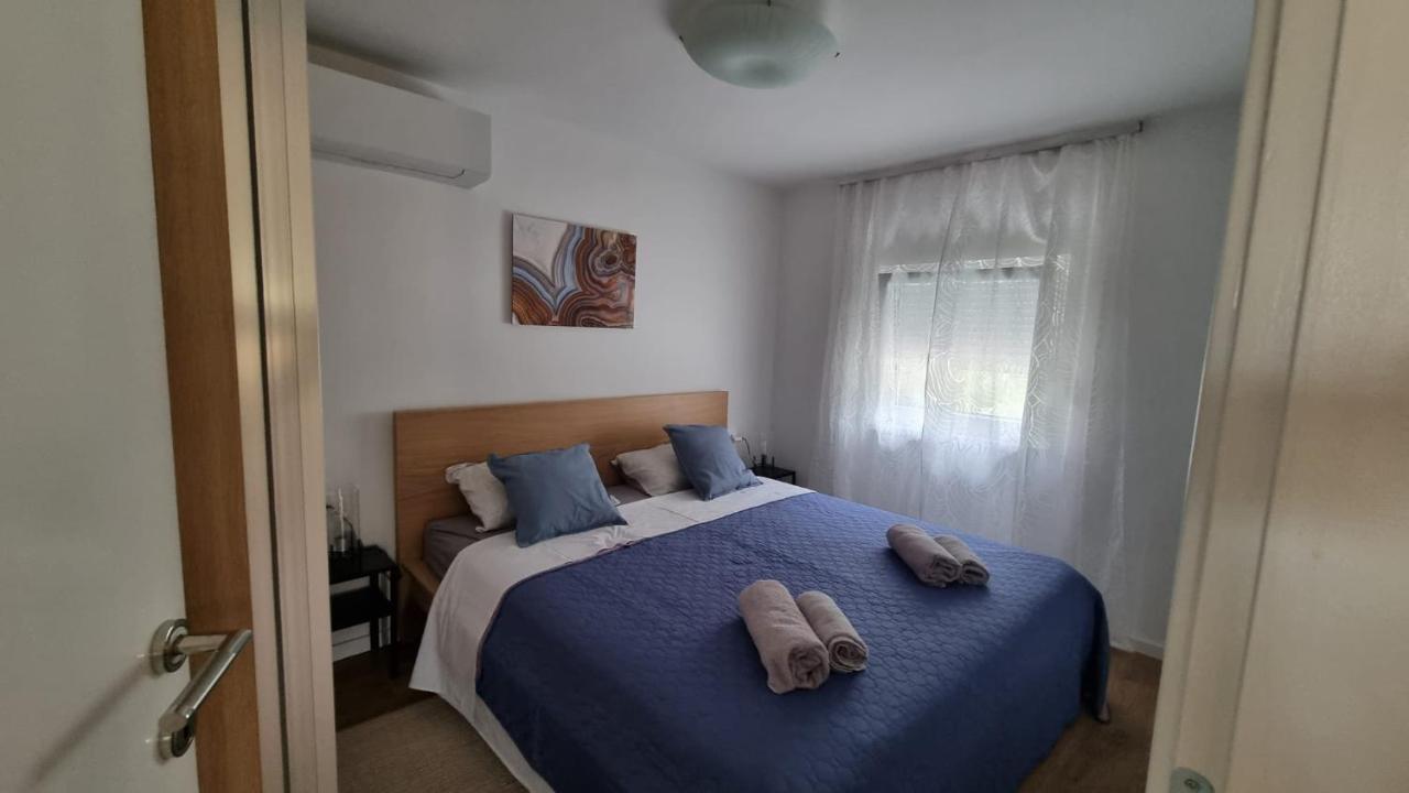 Апартаменти Apartman Z12 Корнич Екстер'єр фото